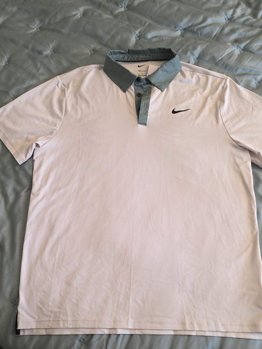 Nike Dri-FIT Polo Shirt in Cream & Green Size Large NWT